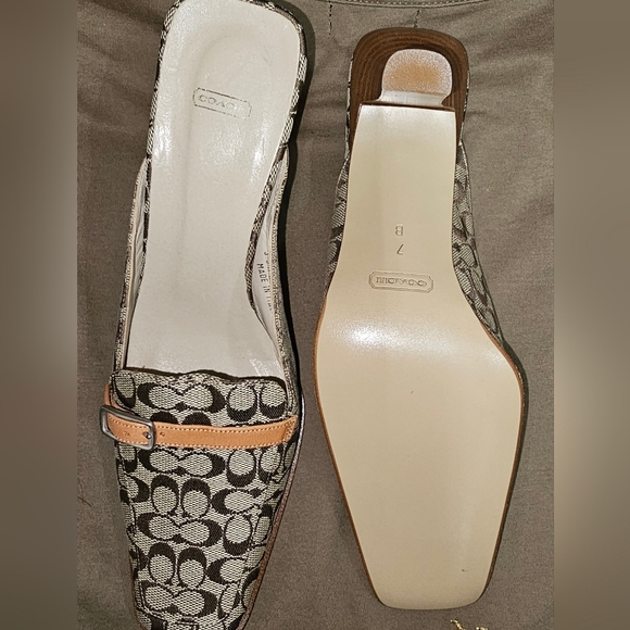 Coach mules - Picture 3 of 3